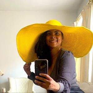 WIDE BRIM STATEMENT STRAW HAT